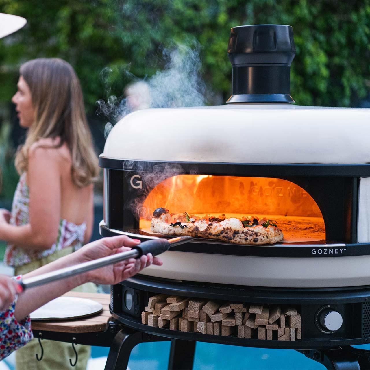 Pizzaofen Gozney Dome Dual Fuel für Holz & Gas – Bild 8